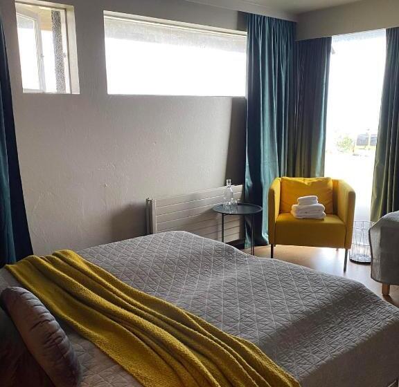 اتاق استاندارد سه تخته با سرویس بهداشتی مشترک, Guesthouse Stekkaból