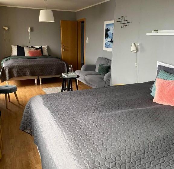 اتاق استاندارد چهارنفره با سرویس بهداشتی مشترک, Guesthouse Stekkaból