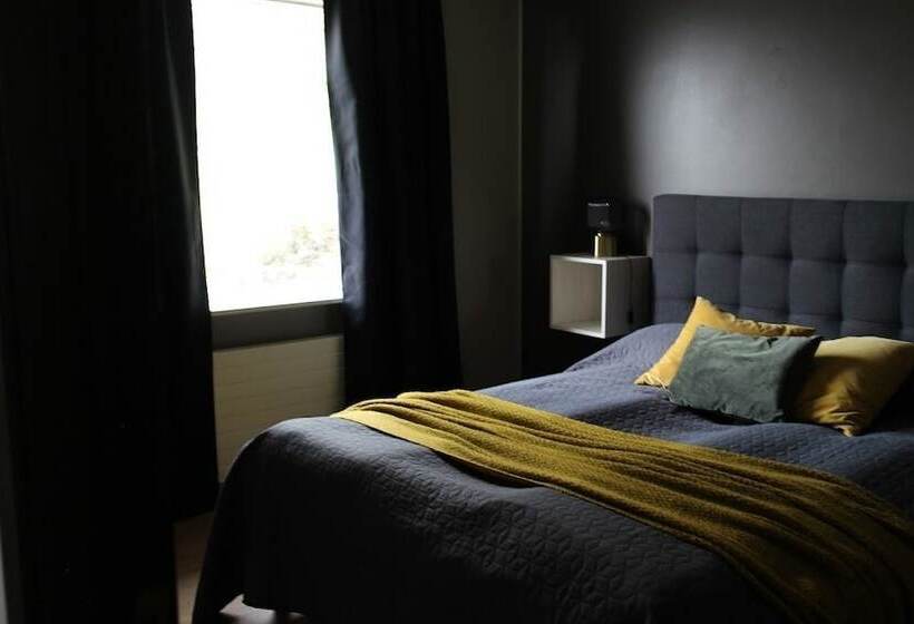 اتاق استاندارد با سرویس بهداشتی مشترک, Guesthouse Stekkaból