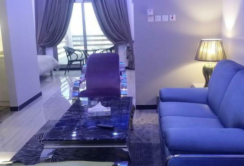 Deluxe Zimmer, شاليهات العرسان بمسبح وبدون مسبح بمحايل عسير ترقش