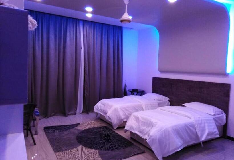 Chalet, شاليهات العرسان بمسبح وبدون مسبح بمحايل عسير ترقش