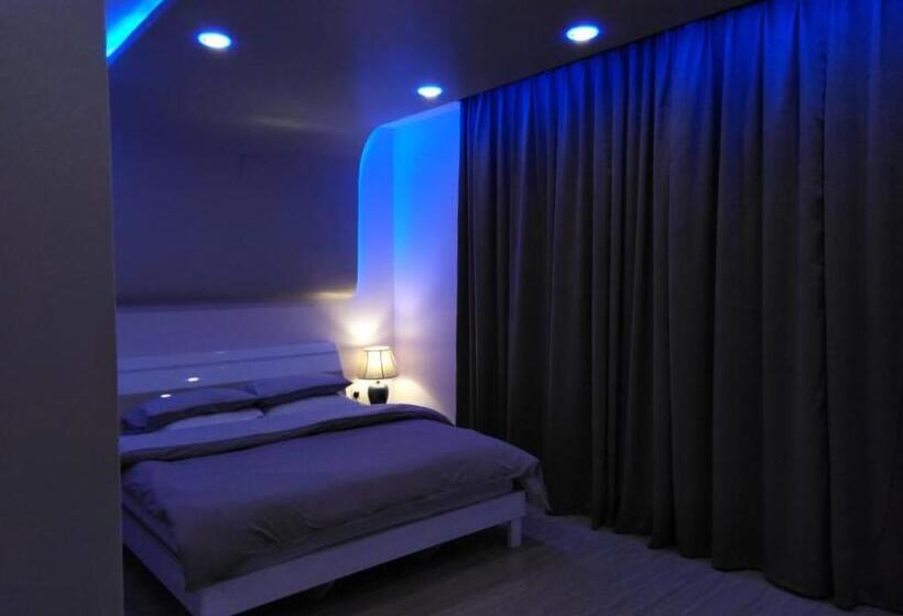 Chalet, شاليهات العرسان بمسبح وبدون مسبح بمحايل عسير ترقش