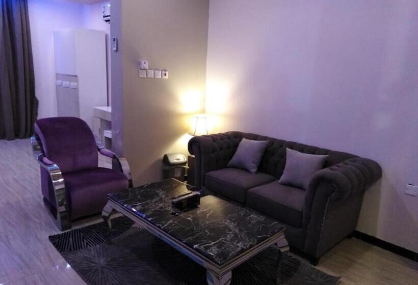 Chalet, شاليهات العرسان بمسبح وبدون مسبح بمحايل عسير ترقش