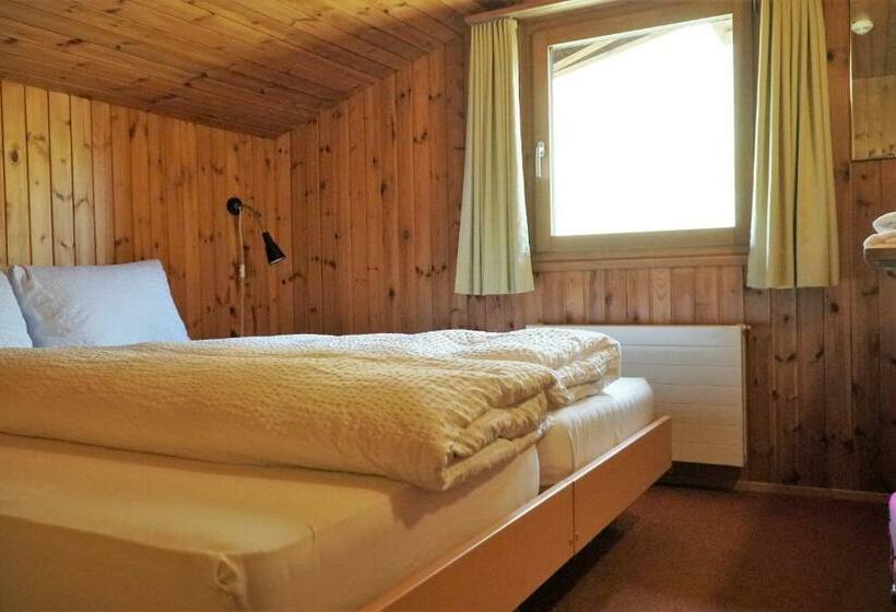 غرفة قياسية حمام مشترك, Bergalga