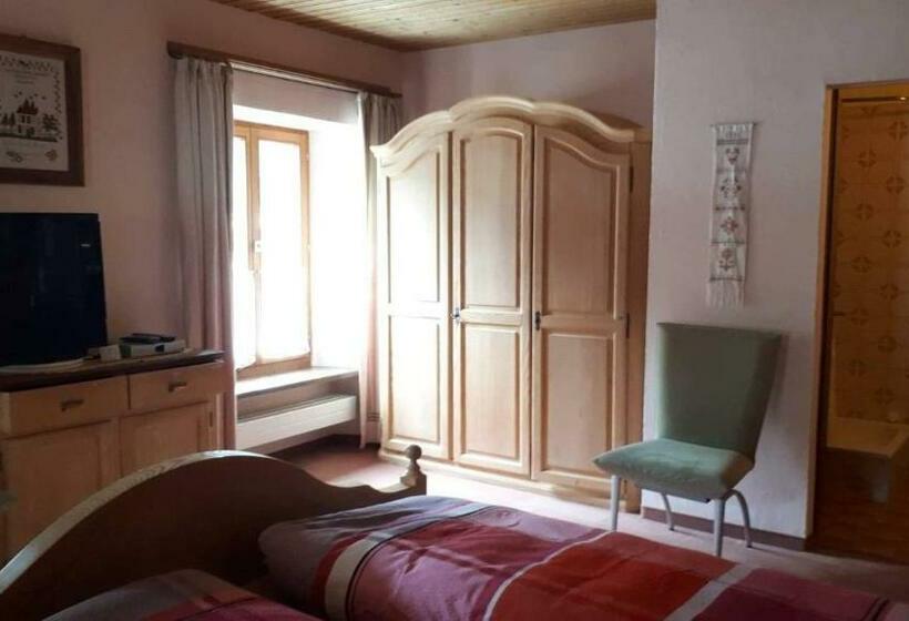 חדר משפחתי, Garni Fluela Susch