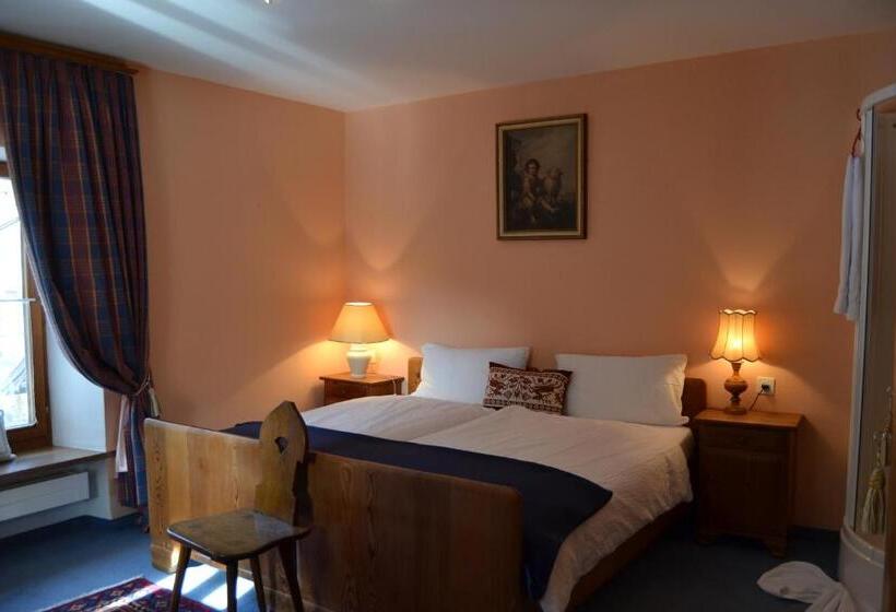 חדר סטנדרט חדר אמבטיה משותף, Garni Fluela Susch