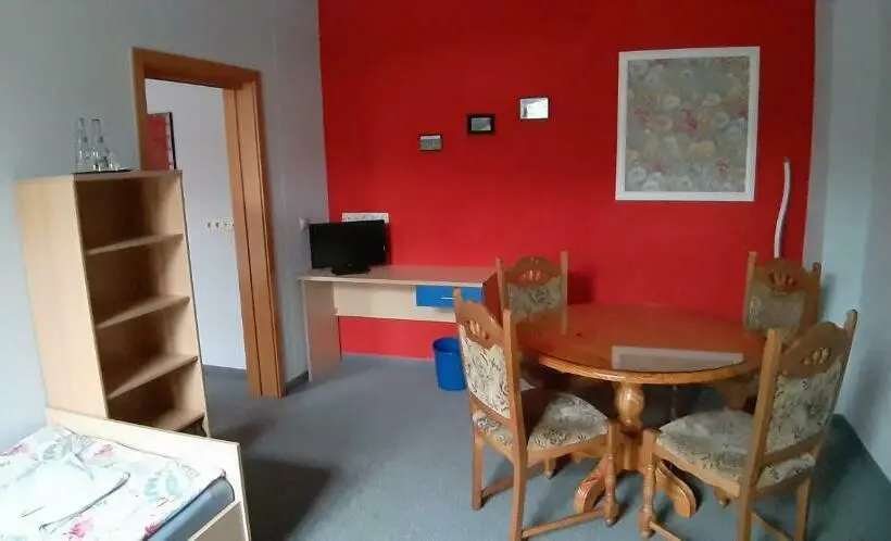 スタンダード４人部屋, Gasthof Zum Alten Schulmeister