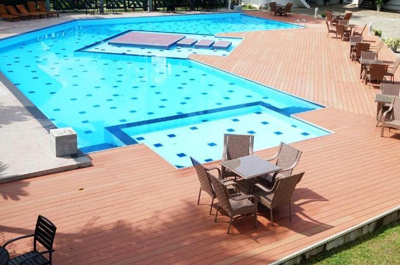 デラックスルーム, Lavenro Garden