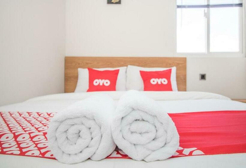 חדר דחוקס עם מיטת קינג, Oyo 3307 Ayudia Guesthouse