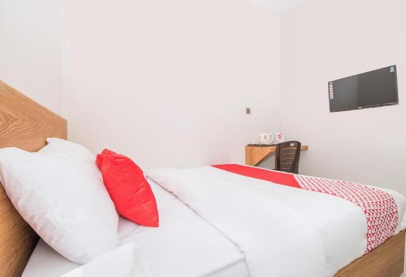 חדר דחוקס עם מיטת קינג, Oyo 3307 Ayudia Guesthouse