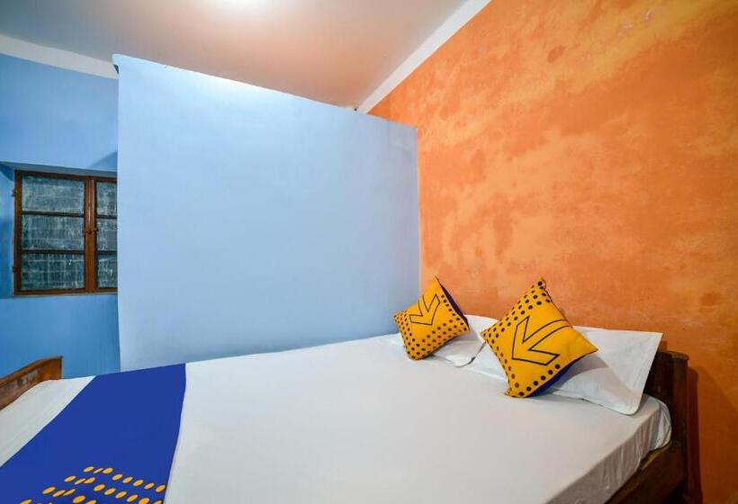 Номер Стандарт, Spot On Shashi Prabha Palace