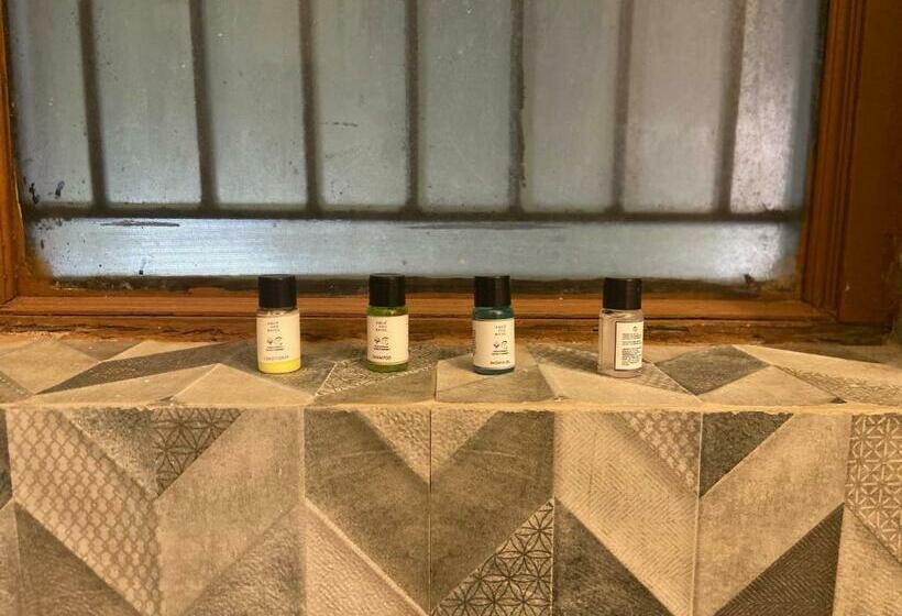 غرفة ديلوكس, Kenth Hari Resort Dhaulpur By Shrigo Hotels