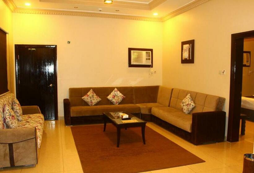 בקתת חדר, Marina