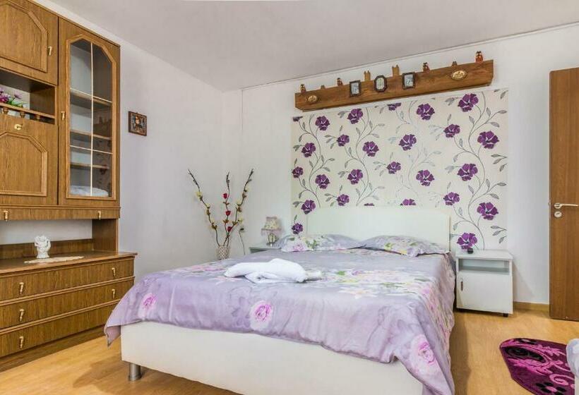 Номер Стандарт Трехместный, Casa De Vacanta Marya