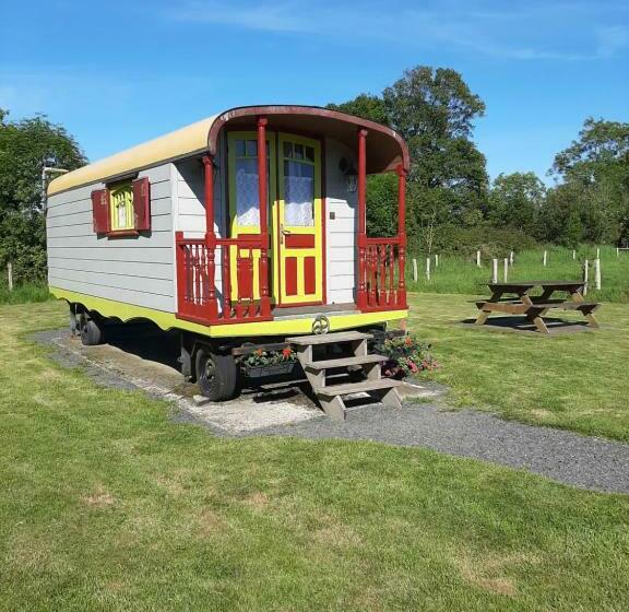 Номер Стандарт, La Chevrie