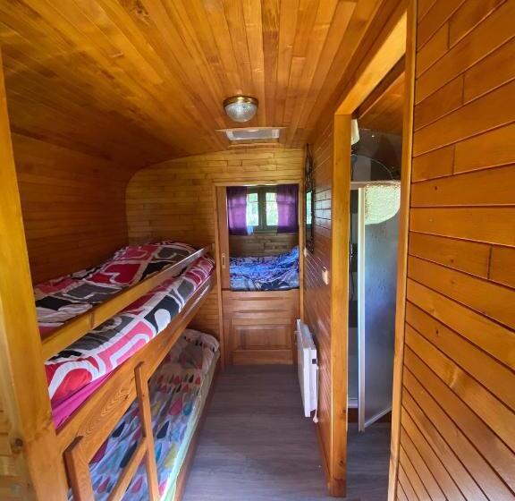 Номер Стандарт, La Chevrie