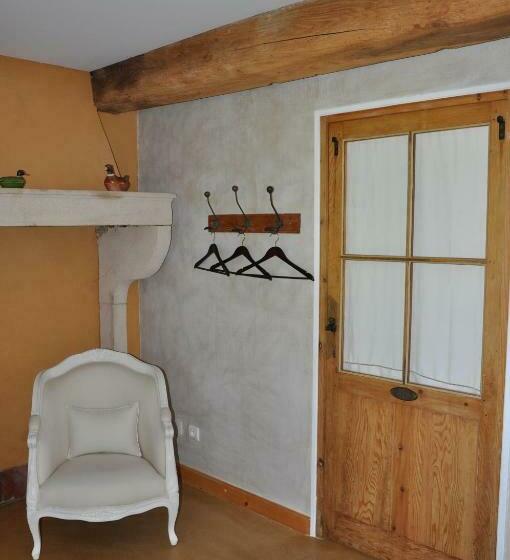 غرفة قياسية مطلّة علي الحديقة, B&b La Cerisaie