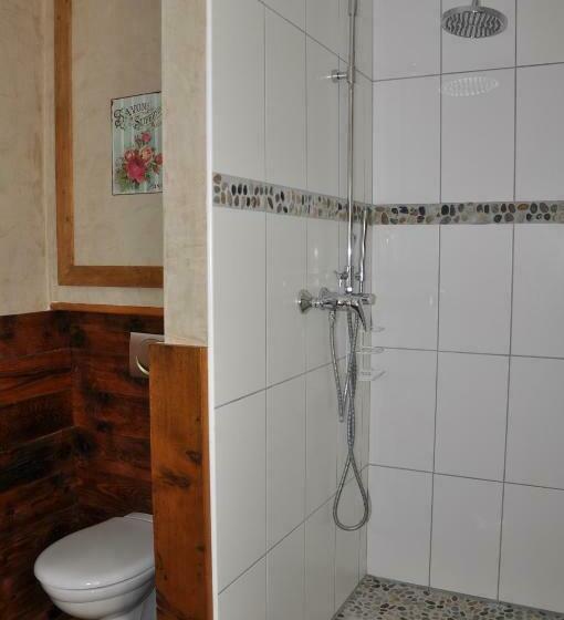 غرفة قياسية مطلّة علي الحديقة, B&b La Cerisaie