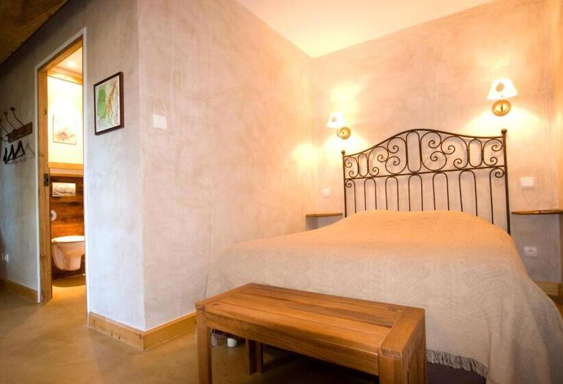 غرفة قياسية مطلّة علي الحديقة, B&b La Cerisaie