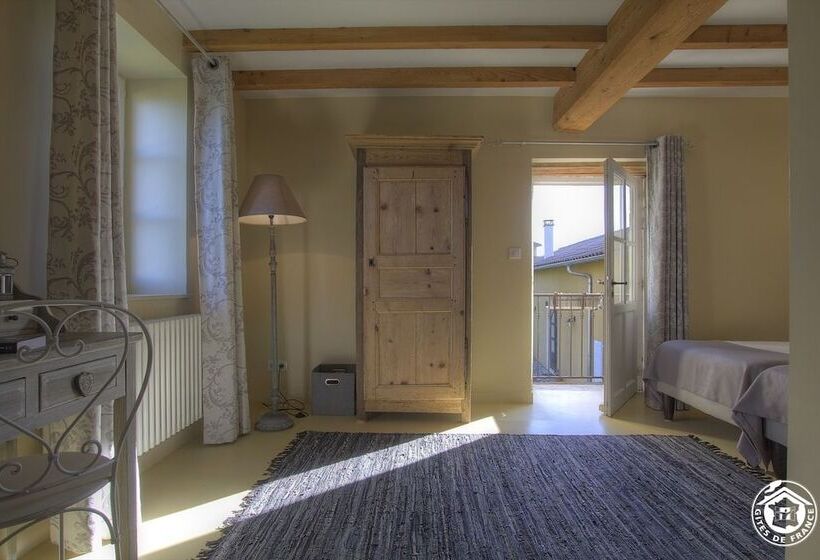 Семейный Номер, B&b La Cerisaie