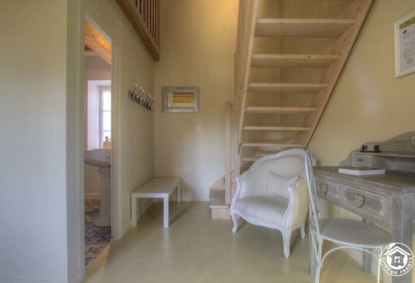 Семейный Номер, B&b La Cerisaie