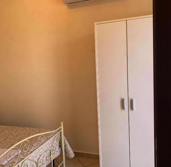 غرفة قياسية فردية, B&b La Petra Longa