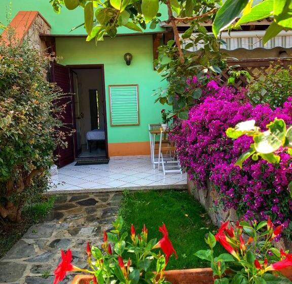 Номер Стандарт, B&b La Petra Longa