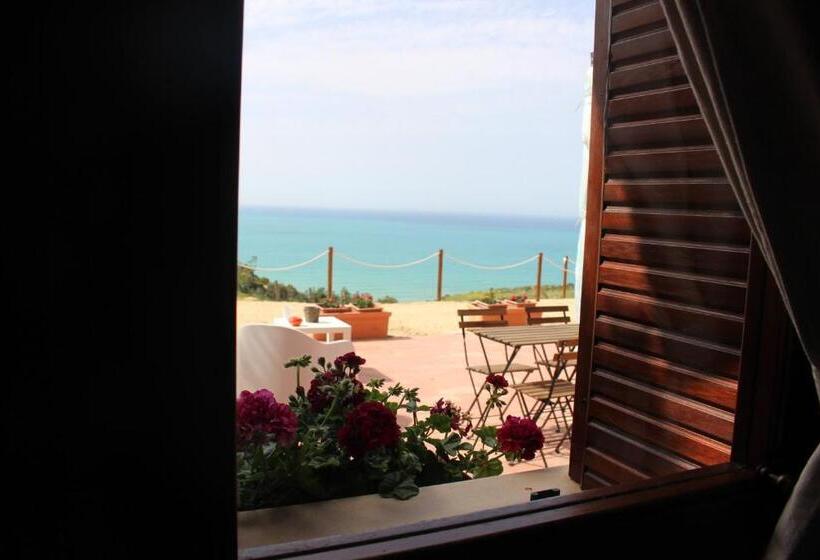 Люкс Deluxe Вид на Море, B&b La Torre