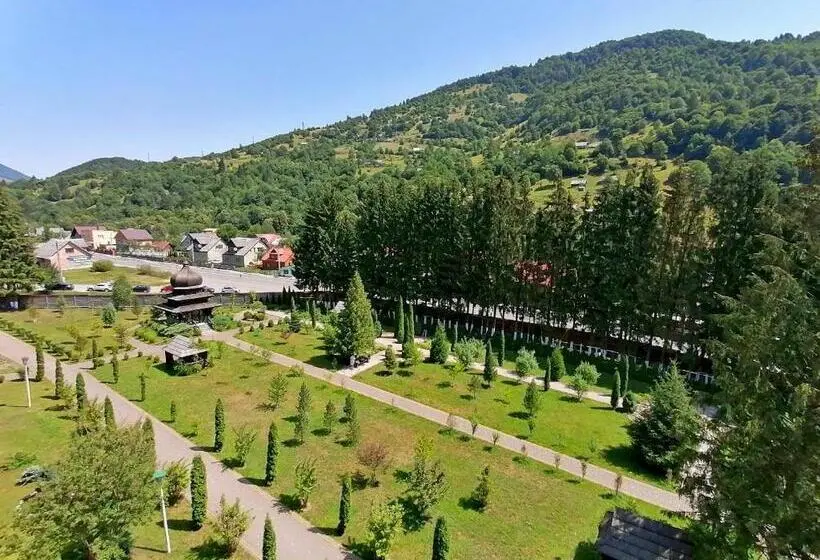 デラックスファミリールーム, Girska Tysa Health Resort