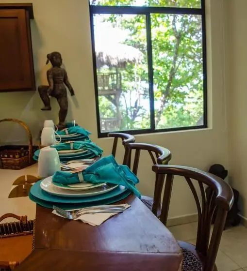 بانگلوی لوکس, Paraiso Escondido Hotel Villas & Resort