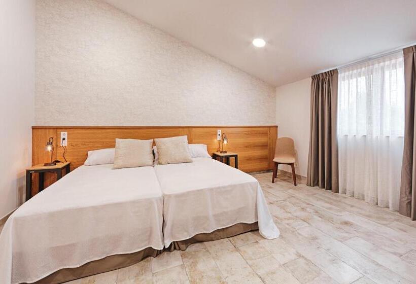 חדר משפחתי, Rural La Tejera