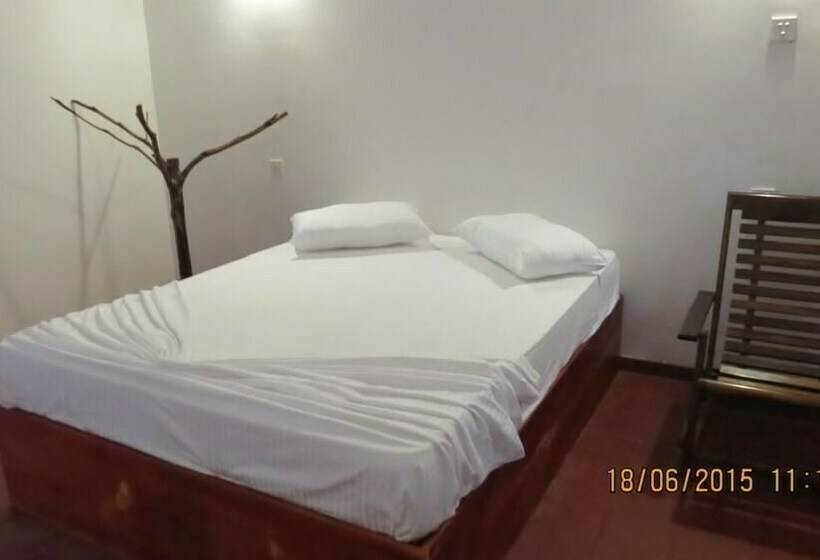 ４ベッドルームアパートメント, Sinharaja Birders Lodge