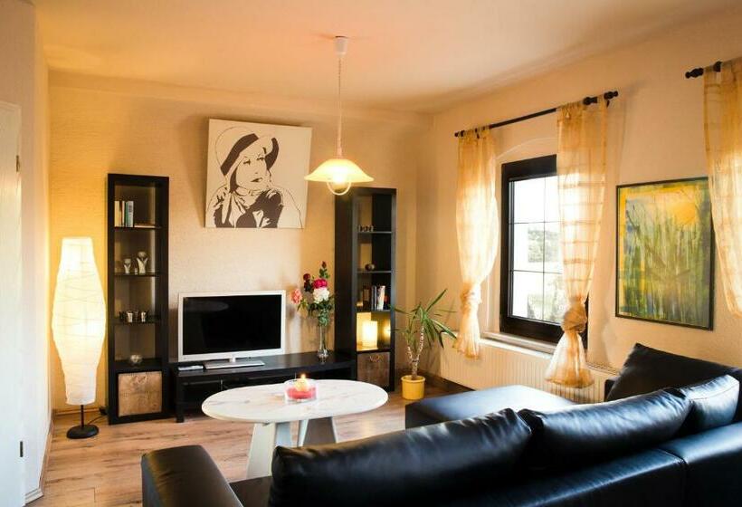 庭の見える１ベッドルームアパートメント, Landhotel Eulkretscham