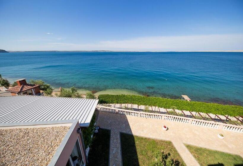 חדר סטנדרט נוף לים עם מרפסת, Pension Augustino