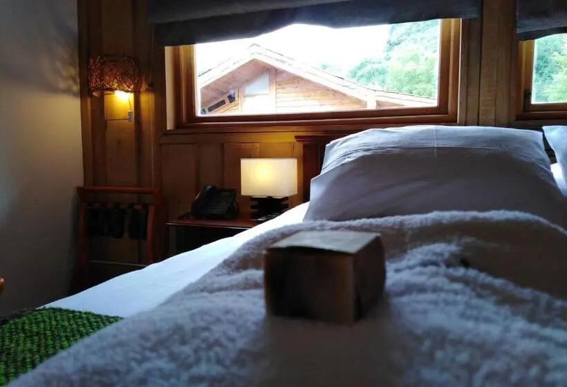 スタンダードトリプルルーム, Alto Melimoyu Hotel & Patagonia
