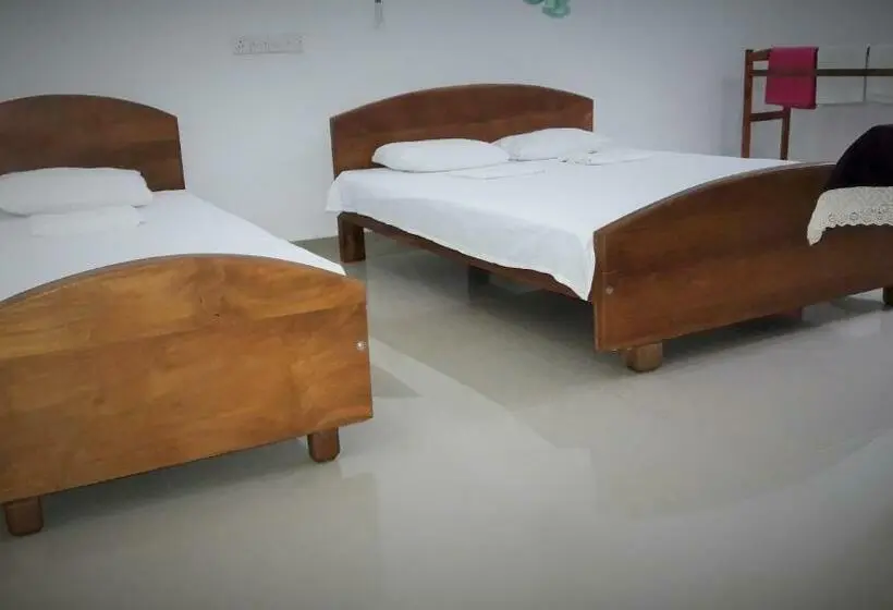 Standard Kolmen Hengen Huone, Rooms 154/14