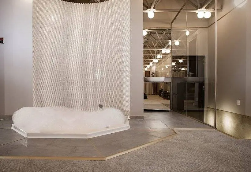 اتاق پنت هاوس, Avangarda Suites