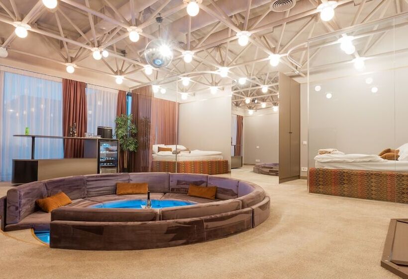 اتاق پنت هاوس, Avangarda Suites