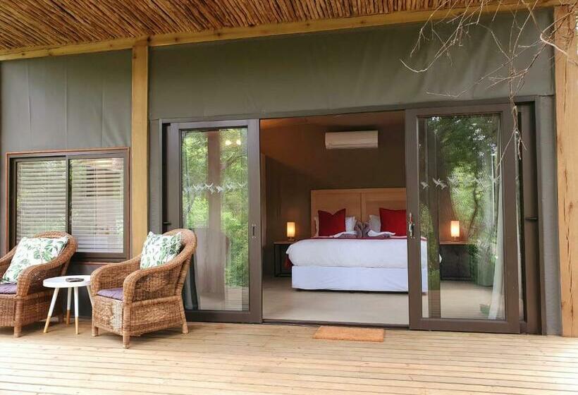 スタンダードルーム, Kingfisher Creek Safari Lodge