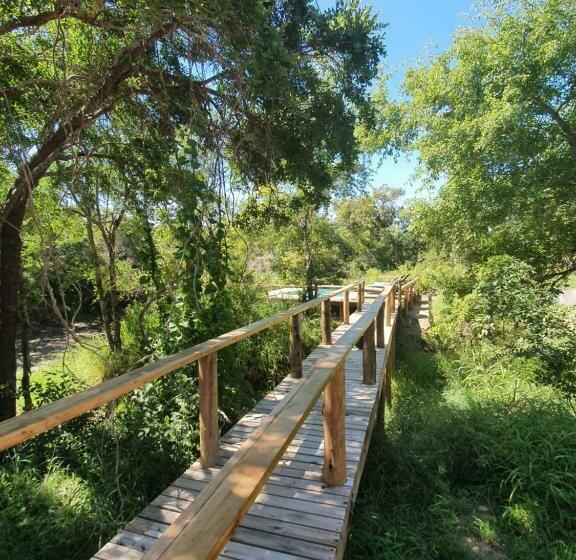 Номер Стандарт, Kingfisher Creek Safari Lodge