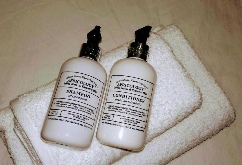 חדר סטנדרט, Kingfisher Creek Safari Lodge