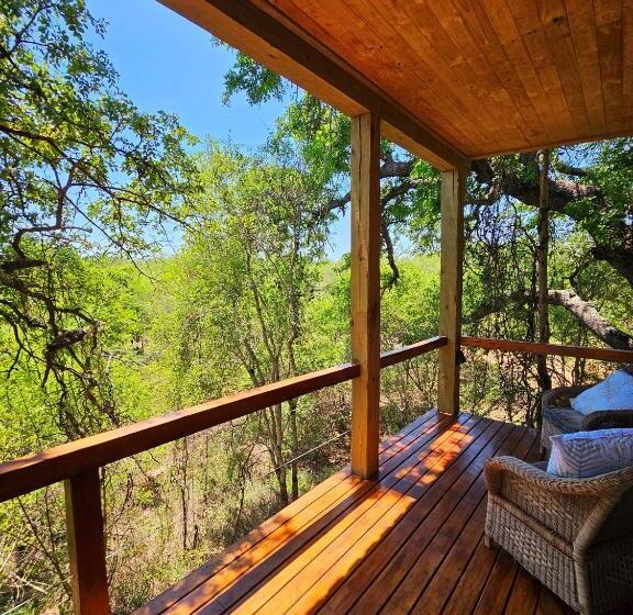 スタンダードルーム, Kingfisher Creek Safari Lodge