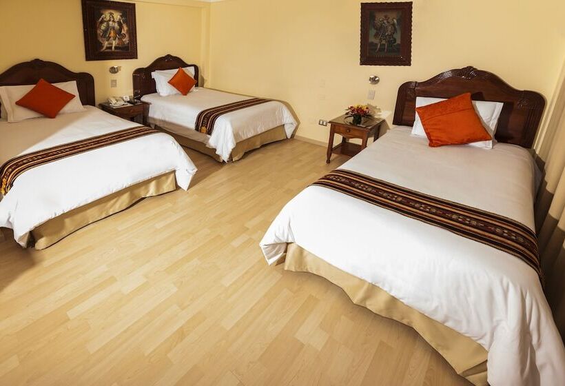 スタンダードトリプルルーム, Agustos Cusco