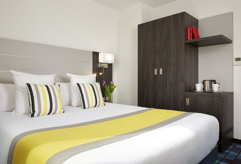 豪华房间, Astrid