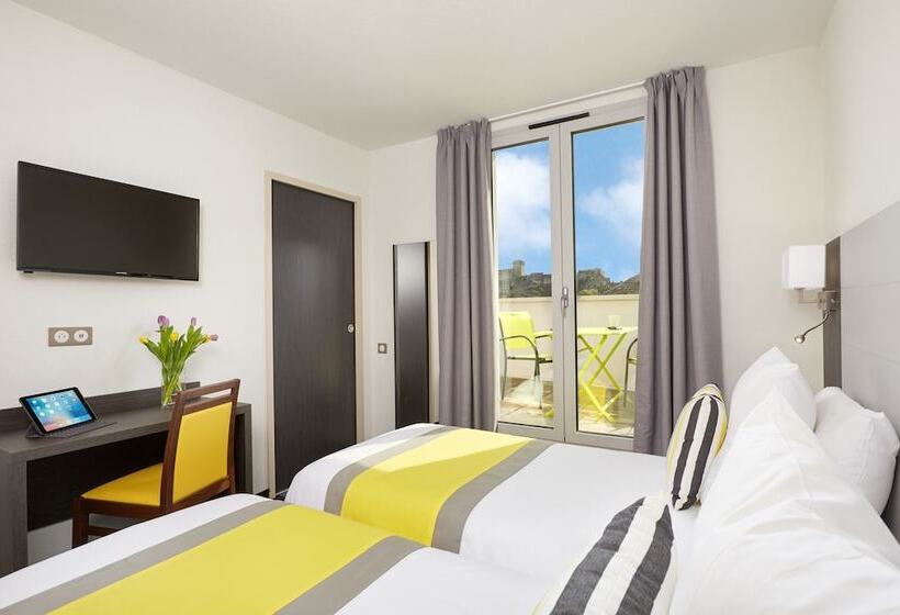 豪华房间, Astrid