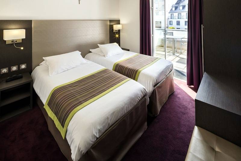 高级大房间, Astrid