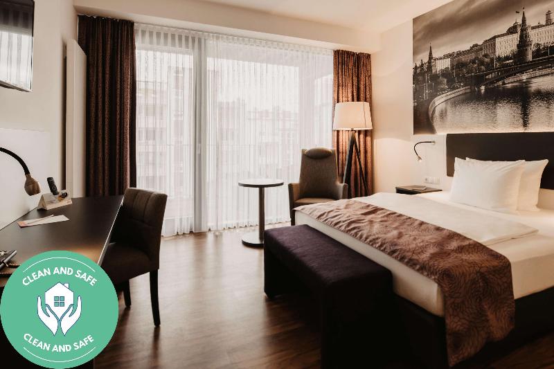 豪华房间, Astrid