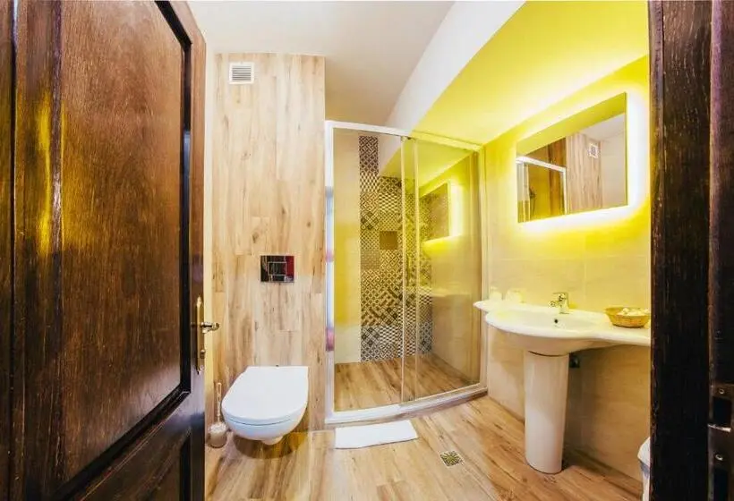 バルコニー付きスーペリアルーム, Hotel Best Western Bucovina