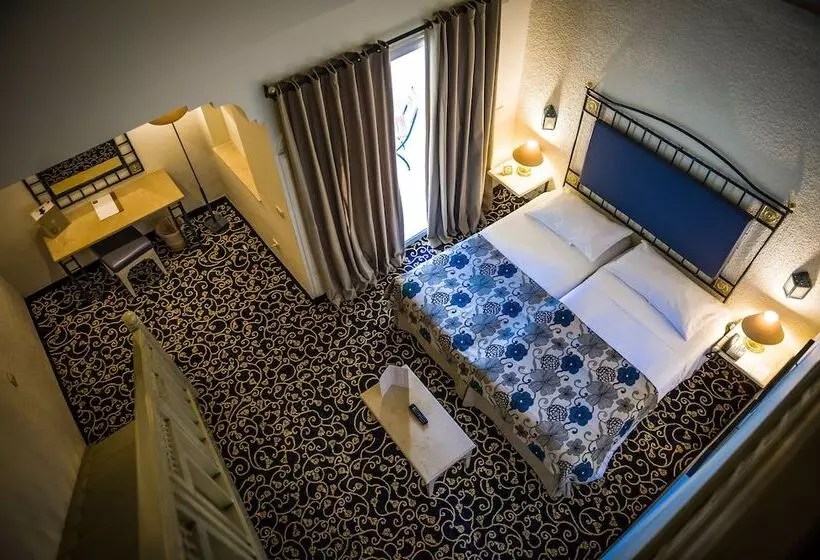 اتاق استاندارد سه نفره, Carthage Thalasso Resort