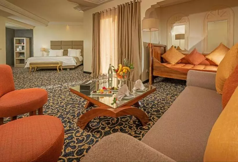 سوییت جونیور, Carthage Thalasso Resort